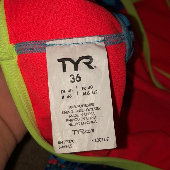 TYR competition suit - Picture 5 of 5